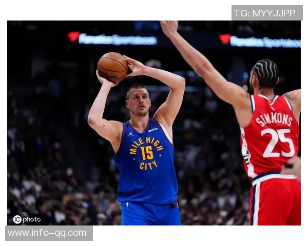 半场战报太阳落后掘金布克与狄龙合力贡献24分约基奇助攻表现抢眼